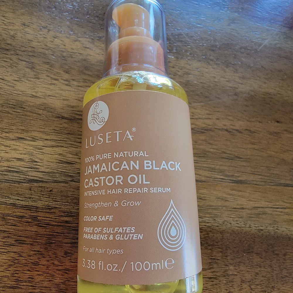 BRAND NEW LUSETA JAMAICAN BLACK CASTOR OIL